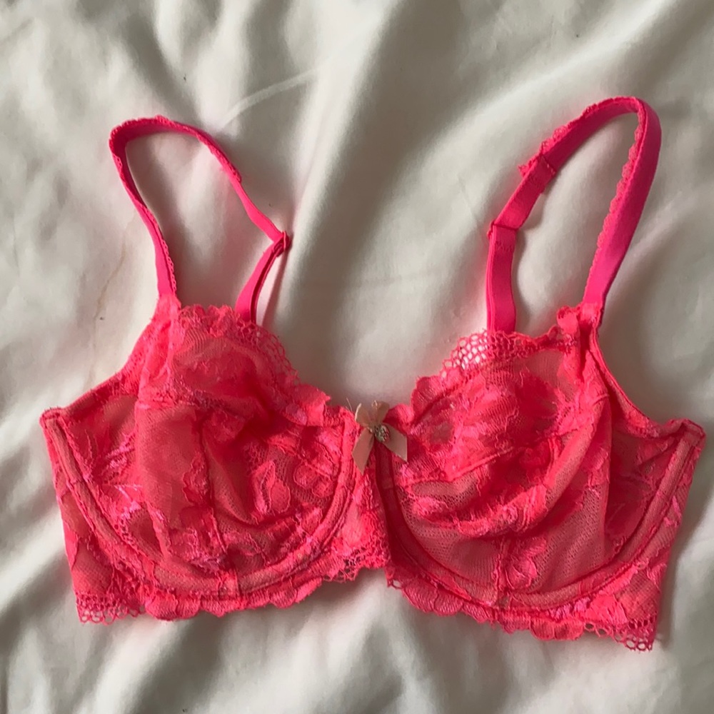 Victoria’s Secret Unlined Demi 32DD 32E bra pink